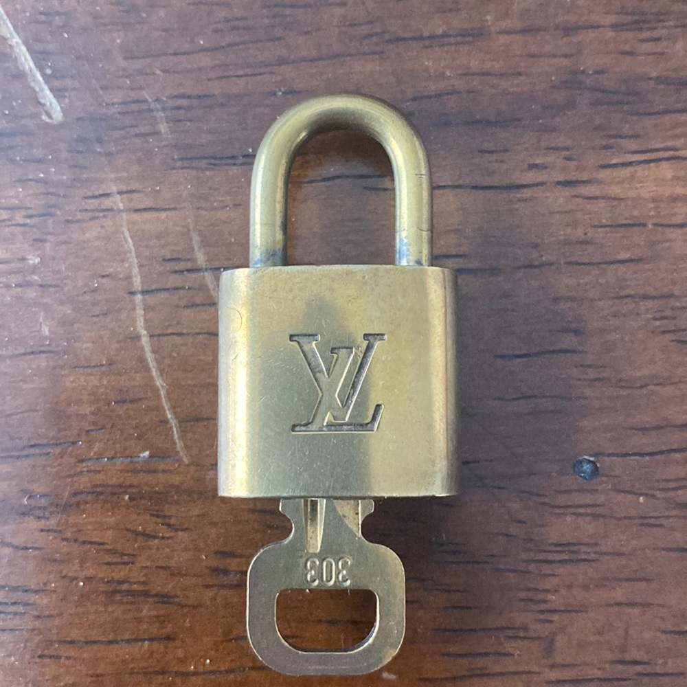 LV lock #303